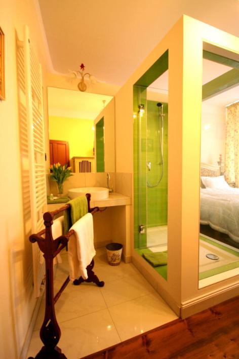 Hotel Denkmal 13 วิสมาร์ ภายนอก รูปภาพ