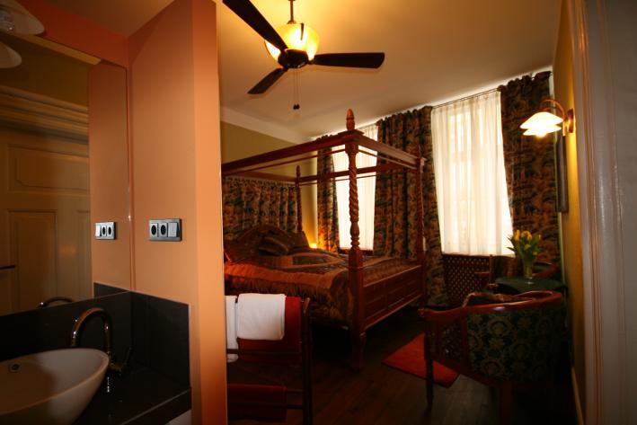 Hotel Denkmal 13 วิสมาร์ ภายนอก รูปภาพ